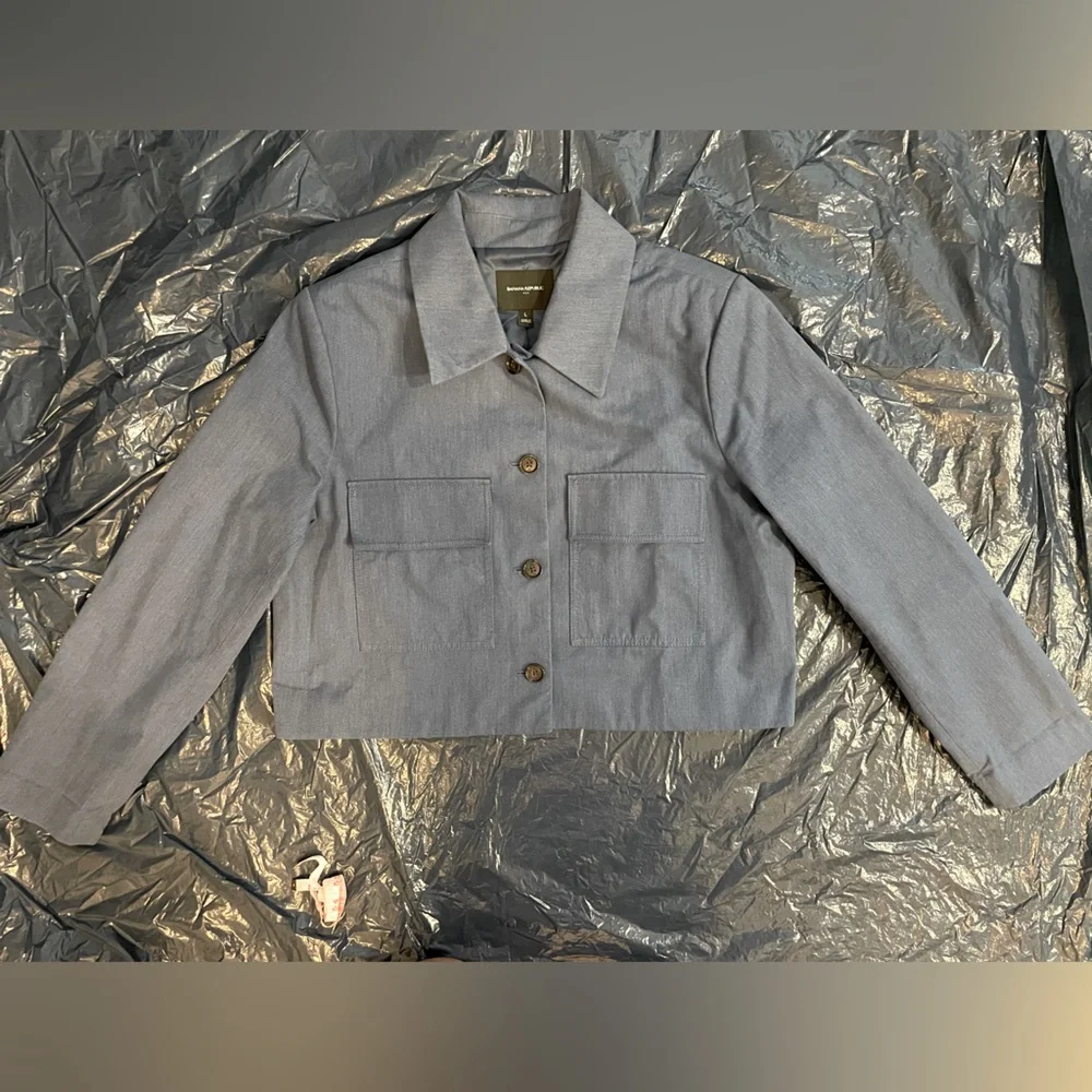 Banana Republic women’s short pocket jacket - Picture 2 of 14